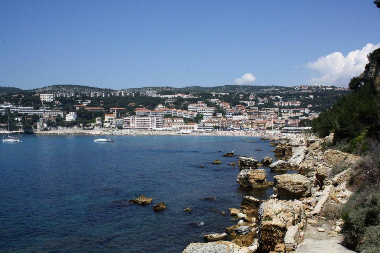 Cassis et ses merveilleuses Calanques Extérieur photo